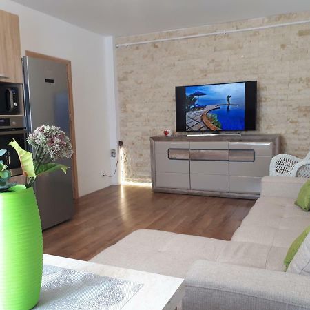 Appartamento Ciresica Luxury Sibiu Esterno foto